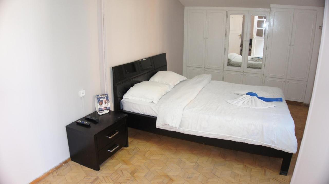 Elite Lux Hotel Tbilissi Extérieur photo